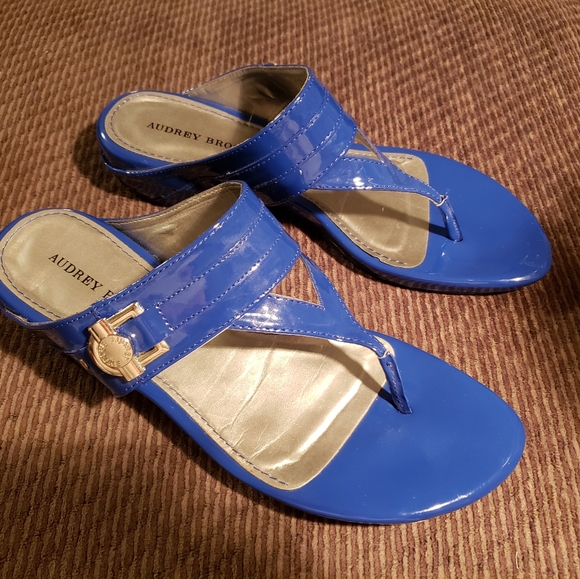 Ladies Sandals - Picture 10 of 13